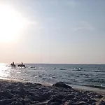 Private Seaside Дом отдыха *