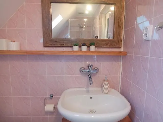 Private Seaside Semesterbostad Sasino